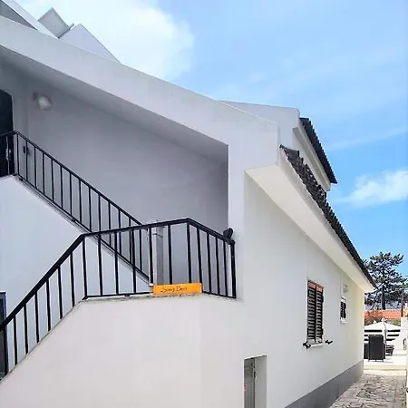 Vakantiehuis Getaway Caparica Adults Only - 2 Independentes - Reserva Grupo *